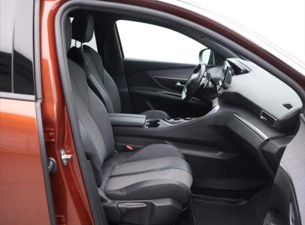 Peugeot - 5008