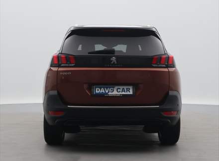 Peugeot - 5008
