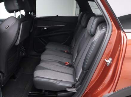 Peugeot - 5008