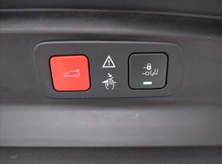 Peugeot - 5008