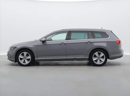 Volkswagen - Passat
