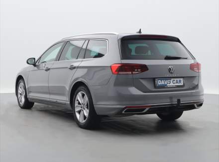 Volkswagen - Passat