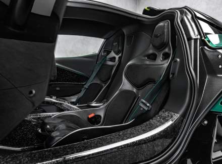 Aston Martin - Valhalla