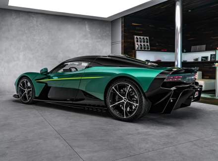 Aston Martin - Valhalla
