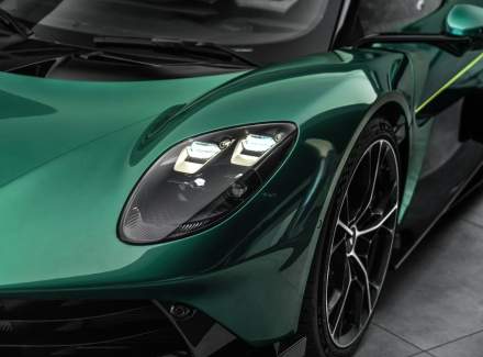 Aston Martin - Valhalla