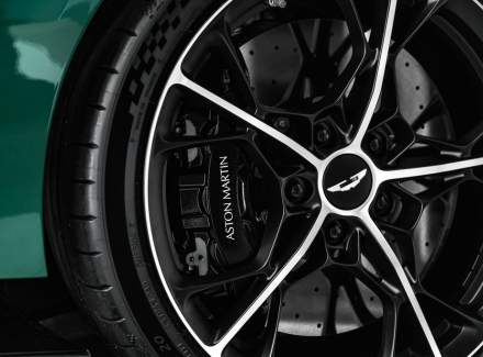 Aston Martin - Valhalla