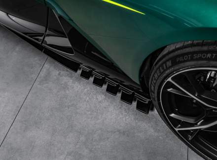 Aston Martin - Valhalla
