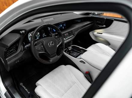 Lexus