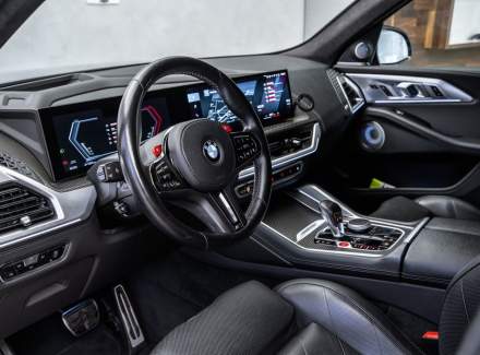 BMW - XM