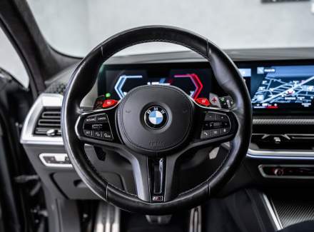 BMW - XM