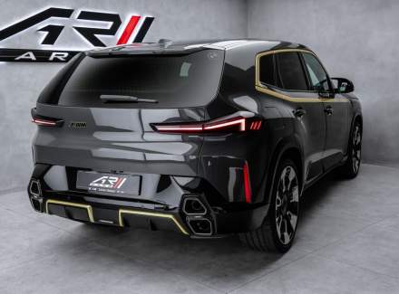 BMW - XM