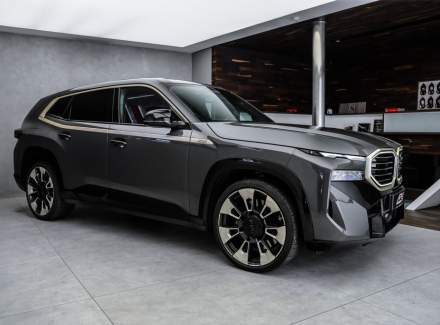 BMW - XM