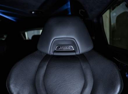 BMW - XM
