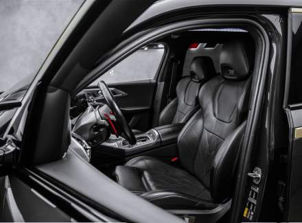 BMW - XM