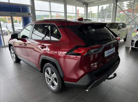 Toyota - RAV 4