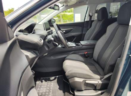 Peugeot - 5008