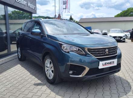 Peugeot - 5008