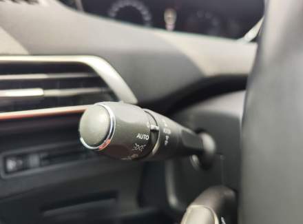 Peugeot - 5008
