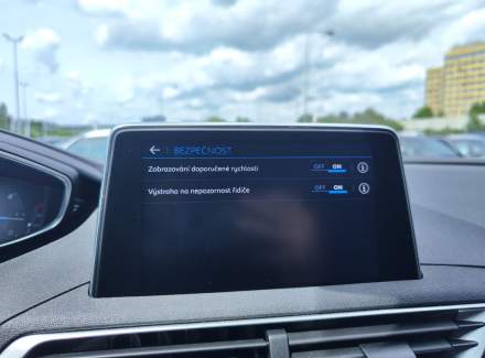 Peugeot - 5008