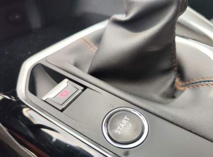 Peugeot - 5008
