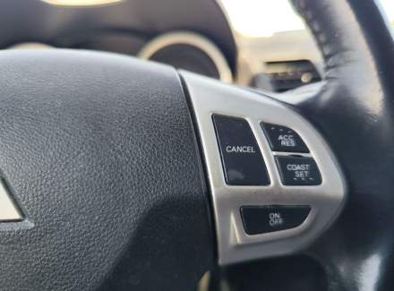 Mitsubishi - Lancer