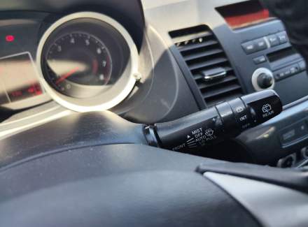 Mitsubishi - Lancer
