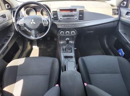 Mitsubishi - Lancer