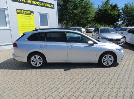 Volkswagen - Golf