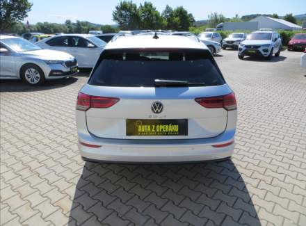 Volkswagen - Golf