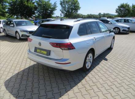 Volkswagen - Golf