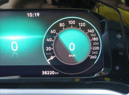 Volkswagen - Golf