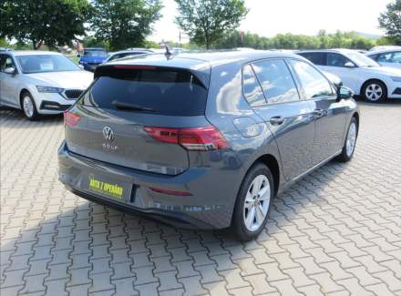 Volkswagen - Golf