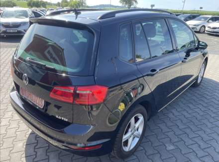 Volkswagen - Golf