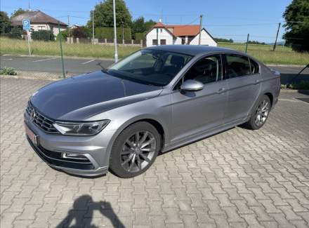 Volkswagen - Passat