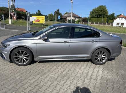 Volkswagen - Passat