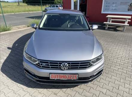 Volkswagen - Passat