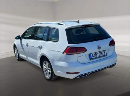 Volkswagen - Golf