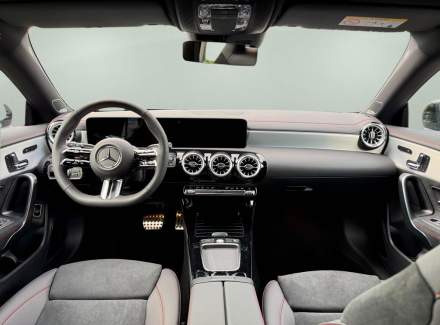 Mercedes-Benz - GLA