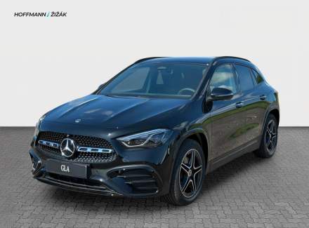 Mercedes-Benz - GLA