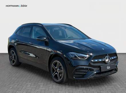 Mercedes-Benz - GLA