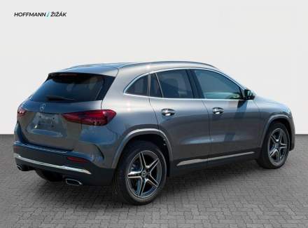 Mercedes-Benz - GLA