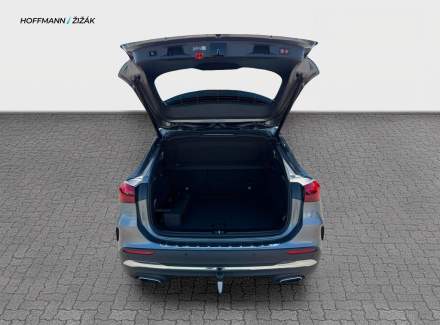 Mercedes-Benz - GLA