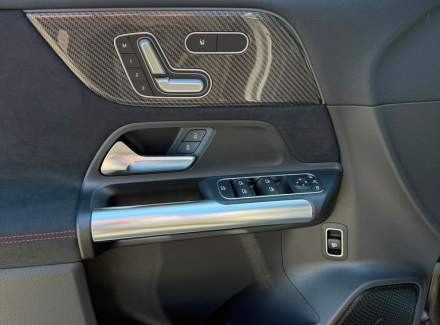 Mercedes-Benz - GLA
