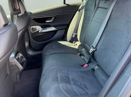 Mercedes-Benz - E-class