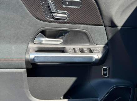 Mercedes-Benz - GLB