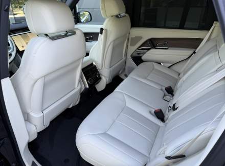 Land Rover - Range Rover