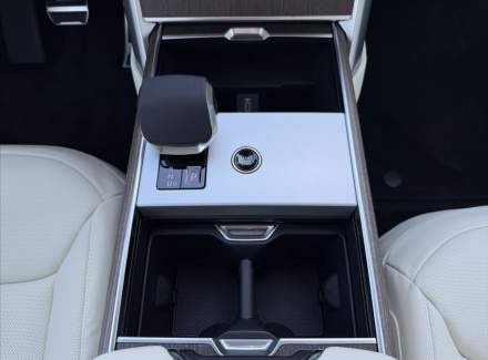 Land Rover - Range Rover
