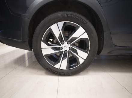 Volvo - V60