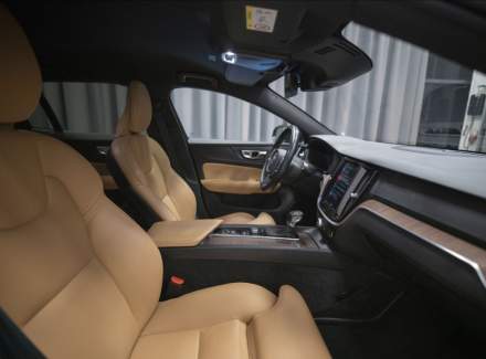 Volvo - V60