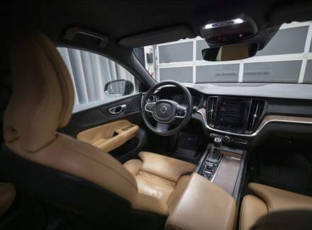 Volvo - V60